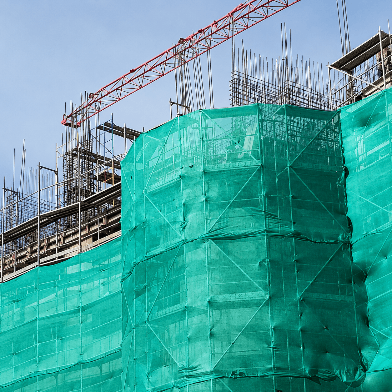 Construction netting installation